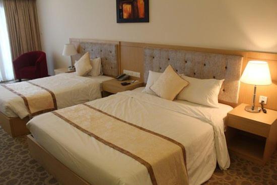 Bavico Plaza Hotel Dalat Exteriör bild